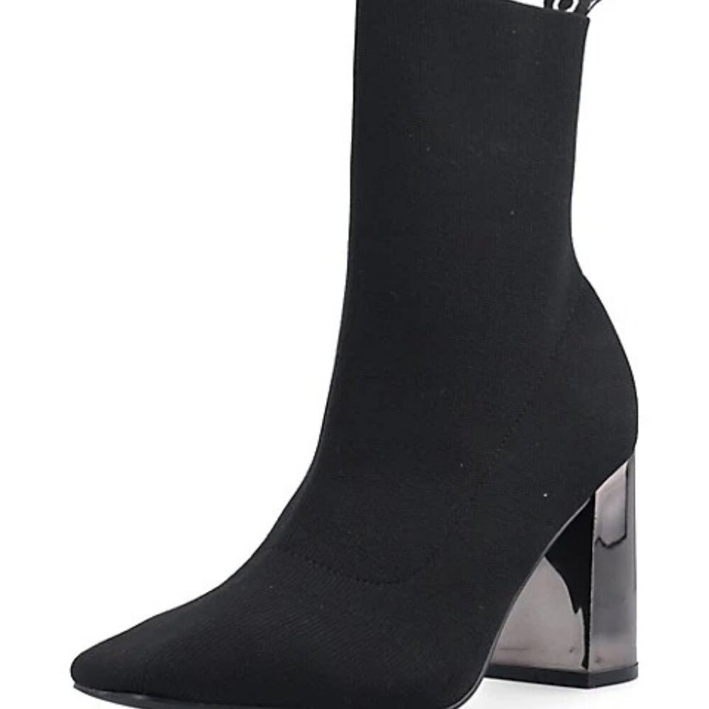 NWT Knit Booties